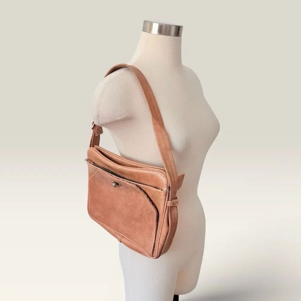 Brown Leather Bonnie Classic Shoulder Bag Purse Snap VTG 60s
